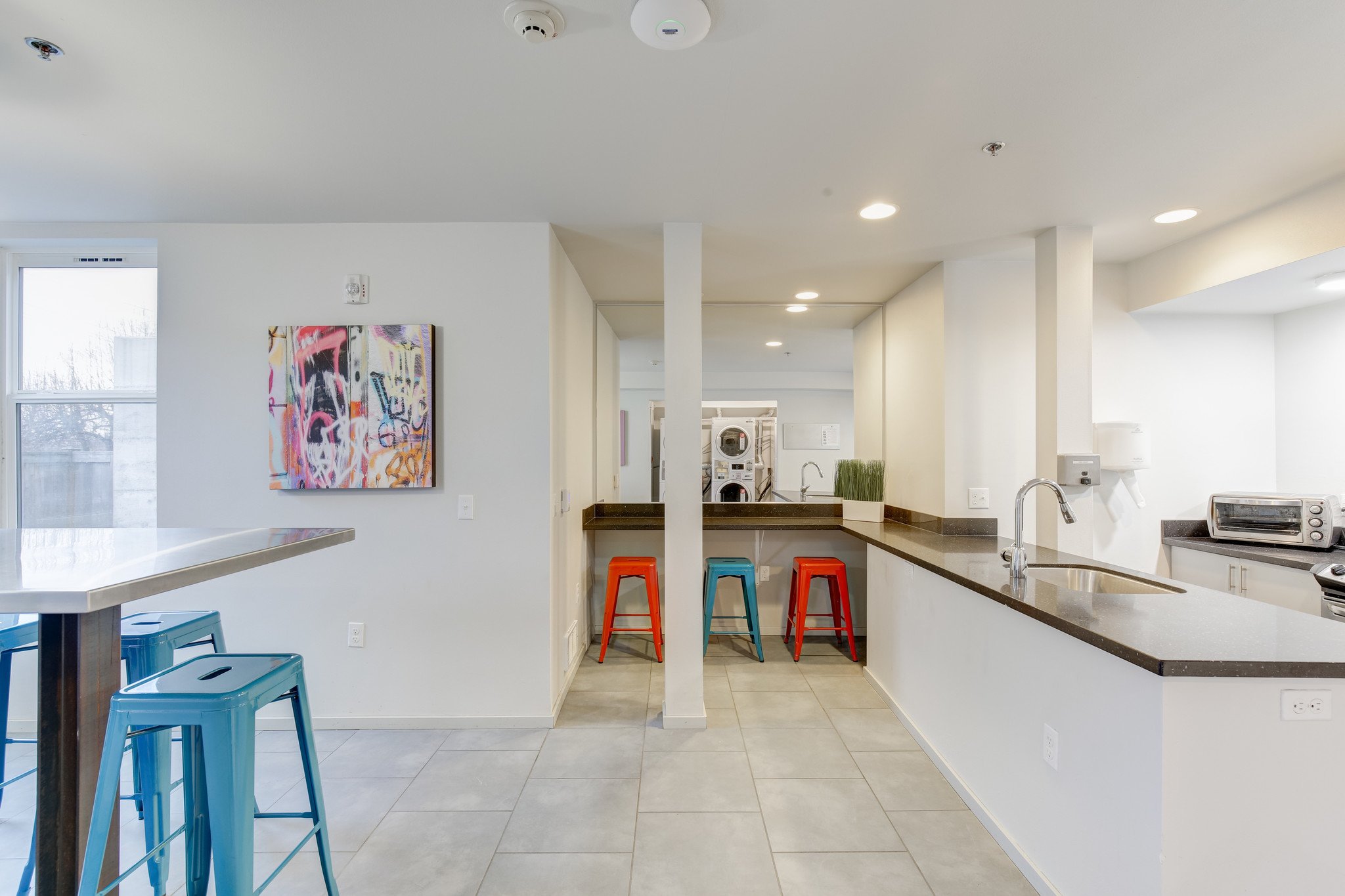2371 Franklin